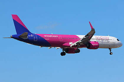 Unknown 9H-WDE operated by Wizz Air Malta
