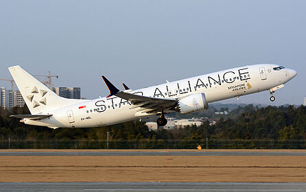 Unknown 9V-MBL operated by Singapore