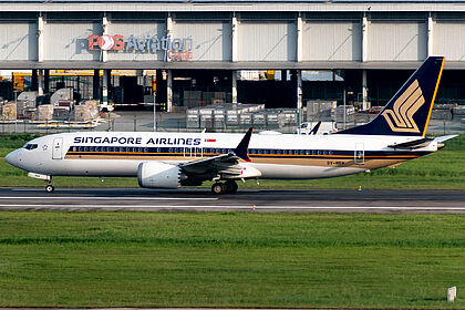 Unknown 9V-MBM operated by Singapore