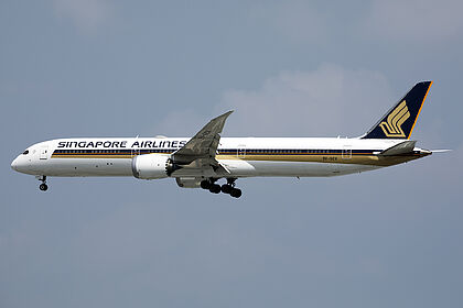 Unknown 9V-SCV operated by Singapore