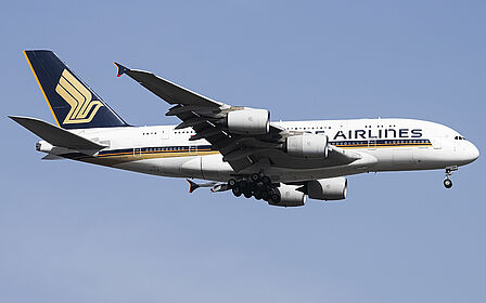 Unknown 9V-SKW operated by Singapore