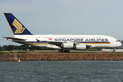 Unknown 9V-SKY operated by Singapore