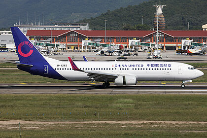 Boeing 737-800 B-1262 operated by China United