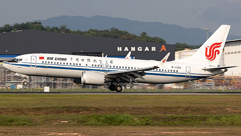 Boeing 737 B-1392 operated by Air China