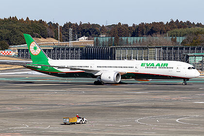 Unknown B-17811 operated by EVA Air