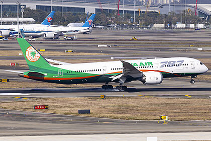 Unknown B-17882 operated by EVA Air
