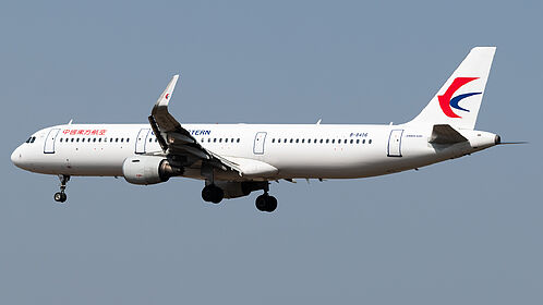 Airbus A321 B-8406 operated by China Eastern