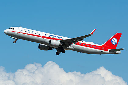 Unknown B-8602 operated by Sichuan