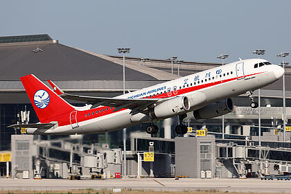 Unknown B-9935 operated by Sichuan