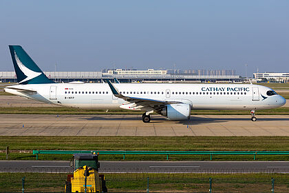 Airbus A330-300 B-HPP operated by Cathay Pacific