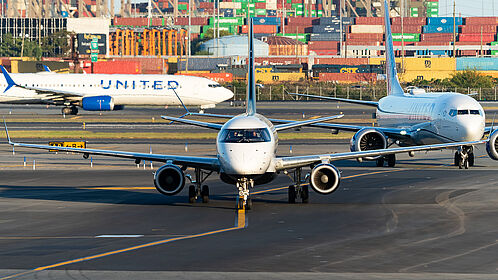 Unknown C-FEJP operated by Air Canada