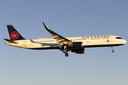 Airbus A321 C-FFGZ operated by Air Canada