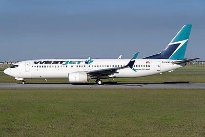 Boeing 737 C-FXMS operated by WestJet
