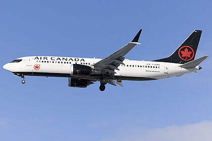 Boeing 737 C-GEKX operated by Air Canada