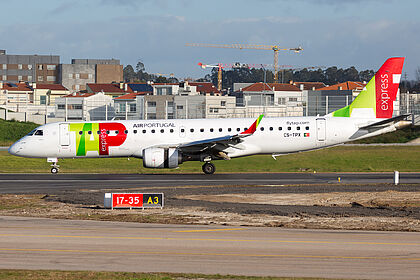 Embraer 190 CS-TPX operated by TAP Air Portugal