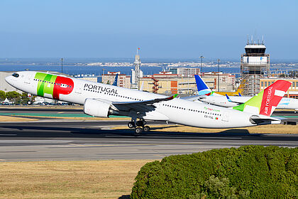 Embraer 195 CS-TUL operated by TAP Air Portugal