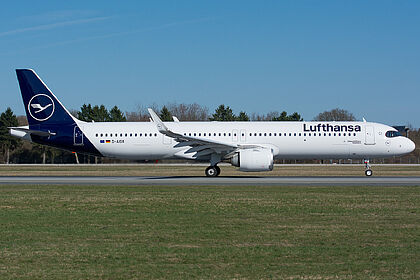 Airbus A320 D-AIOA operated by Lufthansa