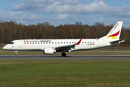 Embraer 190 D-APRI operated by Condor