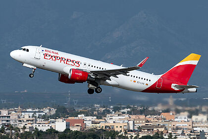 Unknown EC-LYE operated by Iberia Express