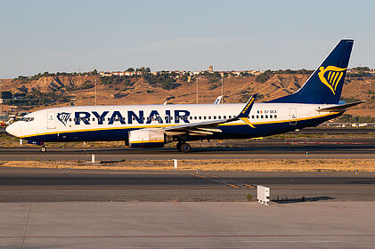 Boeing 737-800 EI-DCX operated by Ryanair