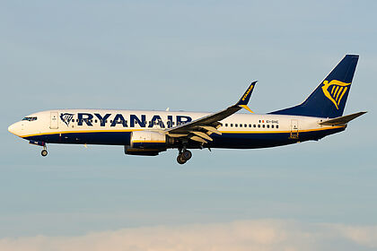 Boeing 737-800 EI-DHE operated by Ryanair