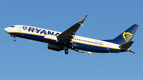 Boeing 737-800 (winglets) EI-DPY operated by Ryanair