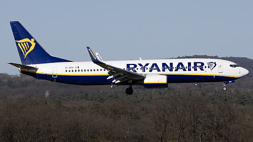 Boeing 737-800 EI-EFK operated by Ryanair