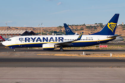 Boeing 737-800 EI-ENL operated by Ryanair
