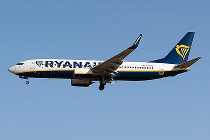Boeing 737-800 EI-EVC operated by Ryanair