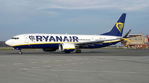 Boeing 737 EI-HGL operated by Ryanair