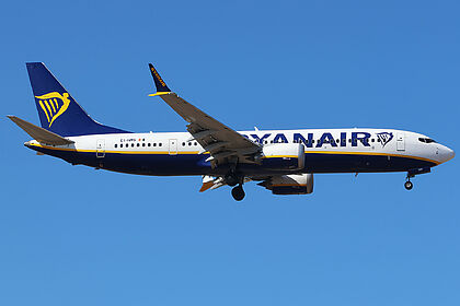 Boeing 737-800 EI-HMS operated by Ryanair