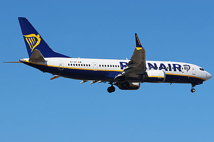 Boeing 737 EI-ILF operated by Ryanair