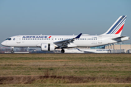Airbus A220-300 F-HPNG operated by Air France