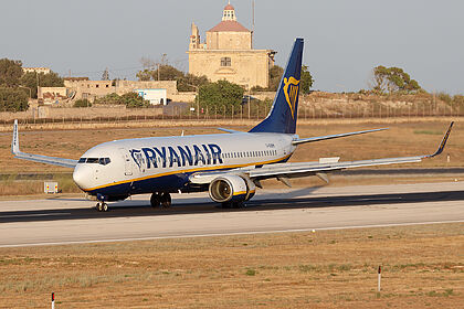 Boeing 737-800 G-RUKM operated by Ryanair UK