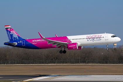Airbus A320 HA-LGI operated by Wizz Air