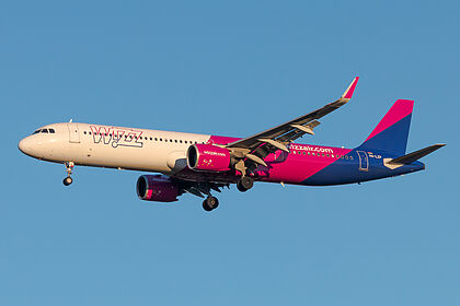 Airbus A321 NEO HA-LZP operated by Wizz Air