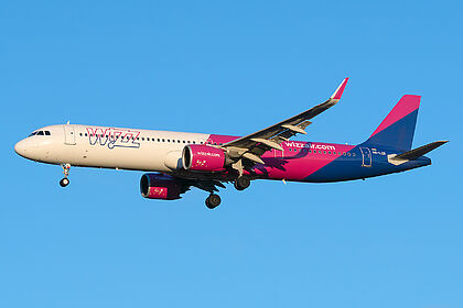 Unknown HA-LZR operated by Wizz Air