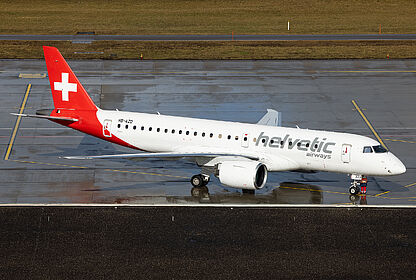 Embraer 195 HB-AZD operated by SWISS