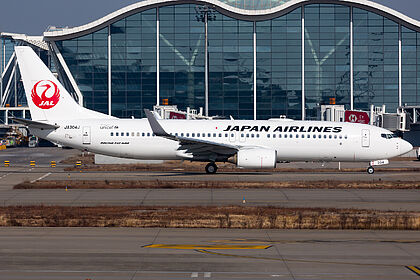 Unknown JA304J operated by JAL
