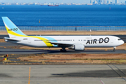 Boeing 767-300 JA612A operated by Air Do