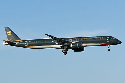 Embraer 195 JY-REB operated by Royal Jordanian