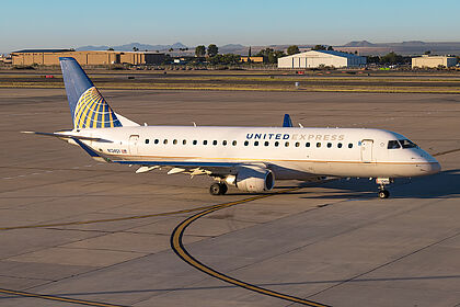 Unknown N124SY operated by United