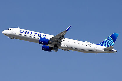 Unknown N14565 operated by United