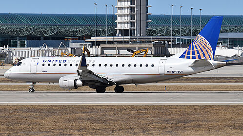 Unknown N157SY operated by United