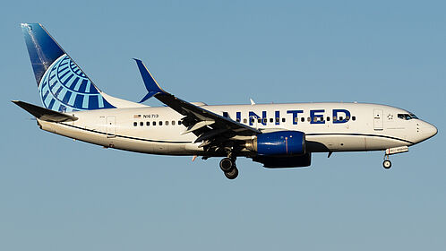 Unknown N16713 operated by United