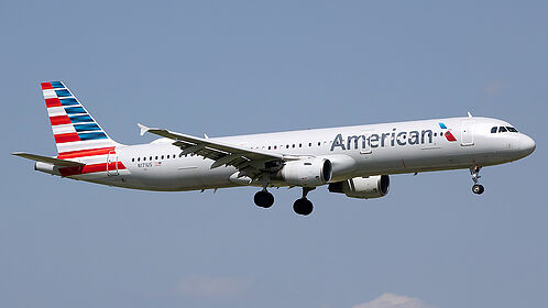 Airbus A321 N171US operated by American