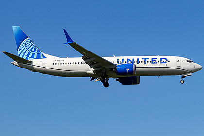Unknown N17349 operated by United