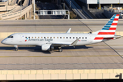 Unknown N201NN operated by Envoy Air
