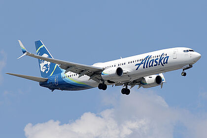 Unknown N214AK operated by Alaska