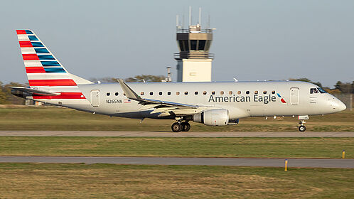 Unknown N265NN operated by Envoy Air